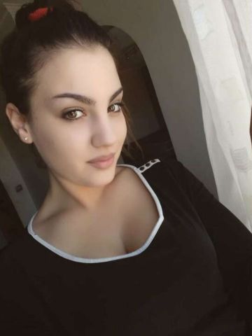 Лина Юная студентка